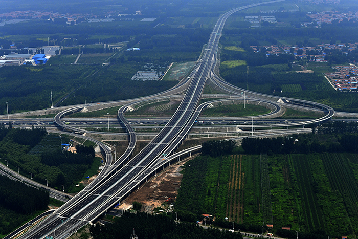 首都環(huán)線高速機(jī)電交安綠化工程