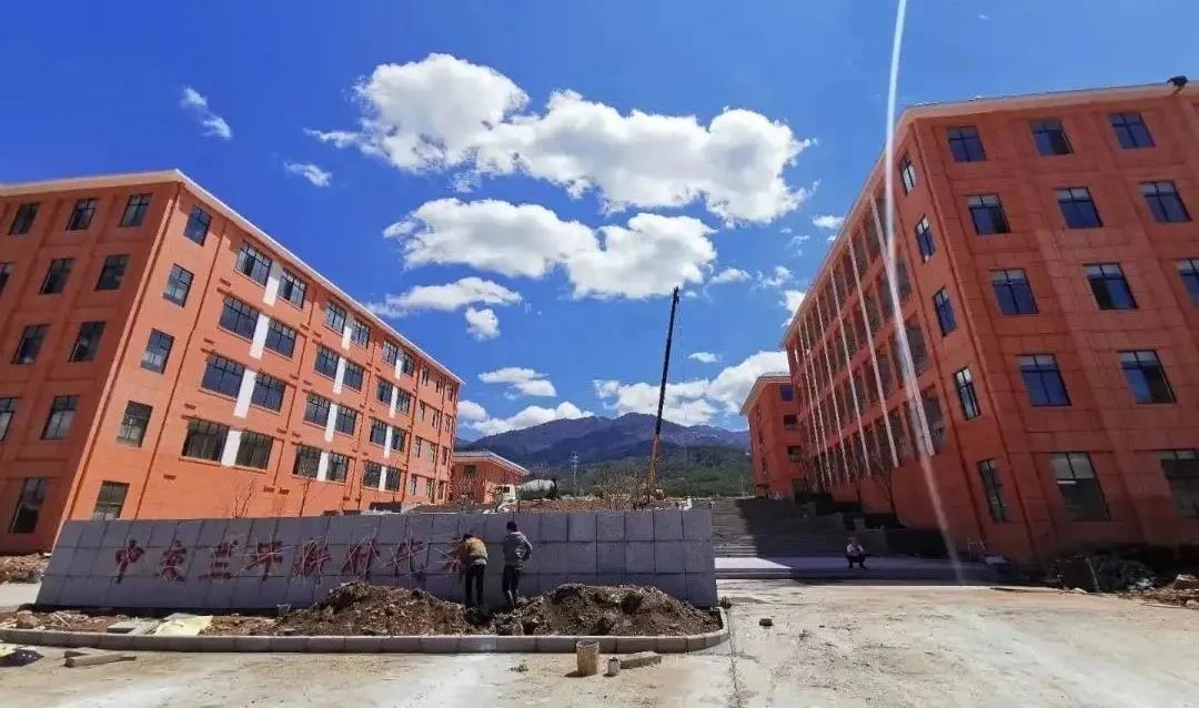 跑贏最后1個(gè)月，支起入學(xué)希望