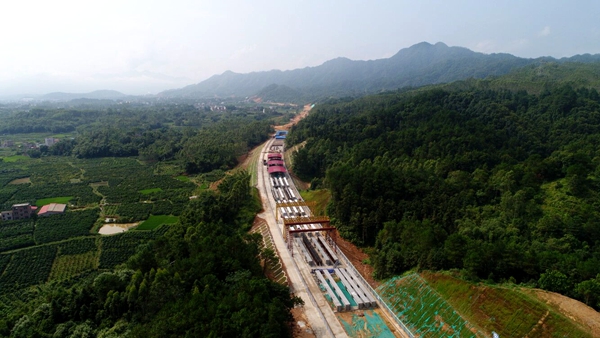 1586401766923445.jpg 梁場(chǎng)鳥瞰圖_副本.jpg